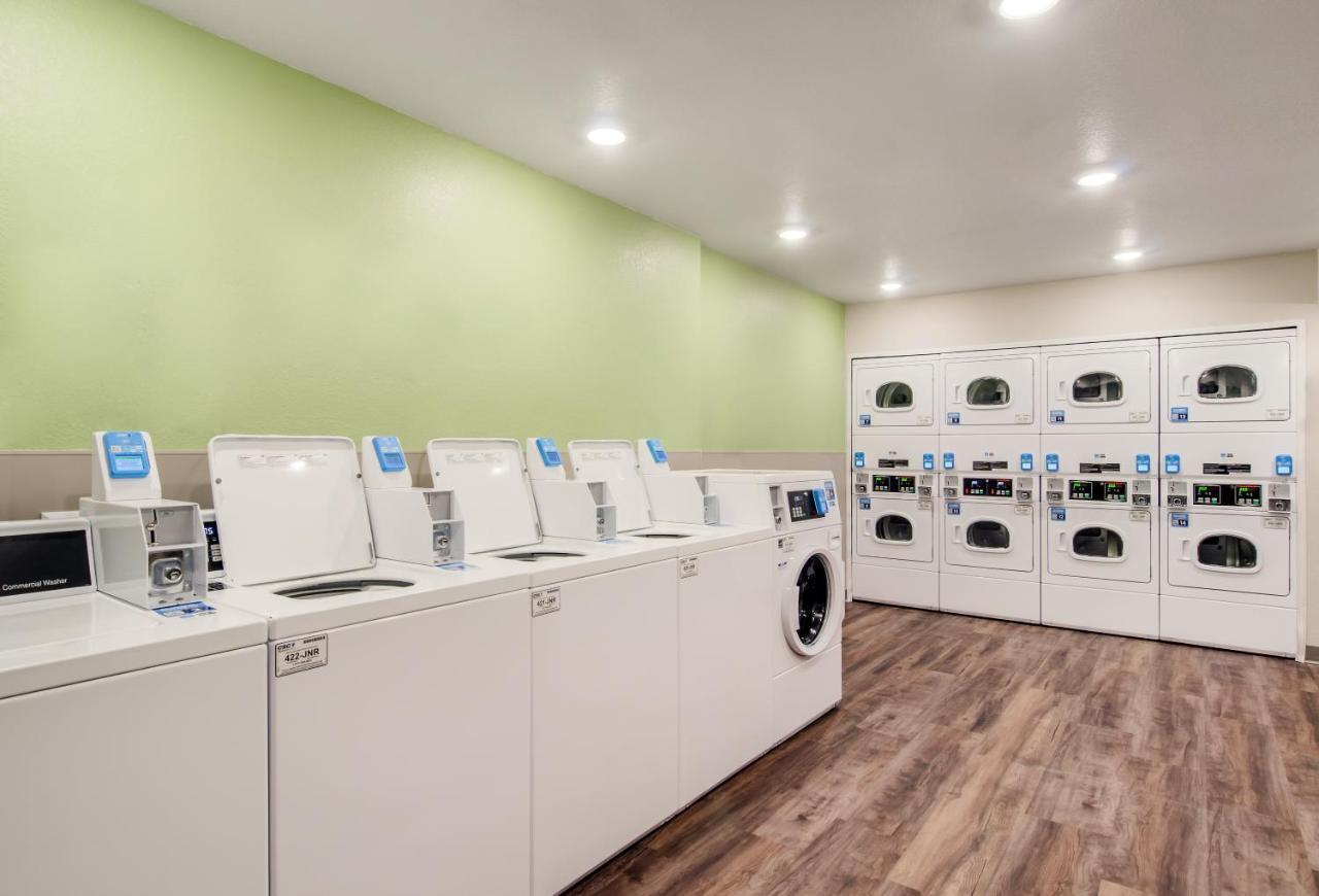 Woodspring Suites Thornton-North Denver Ngoại thất bức ảnh